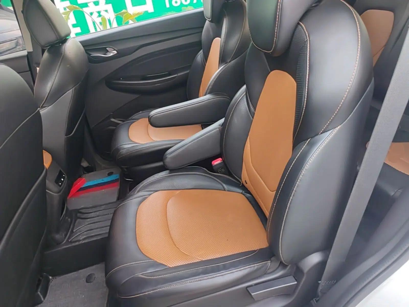 Wuling Hongguang S3 2019 Automatic Clutch Version 1.5L Manual Comfort Model China V Standard — миниатюра 20