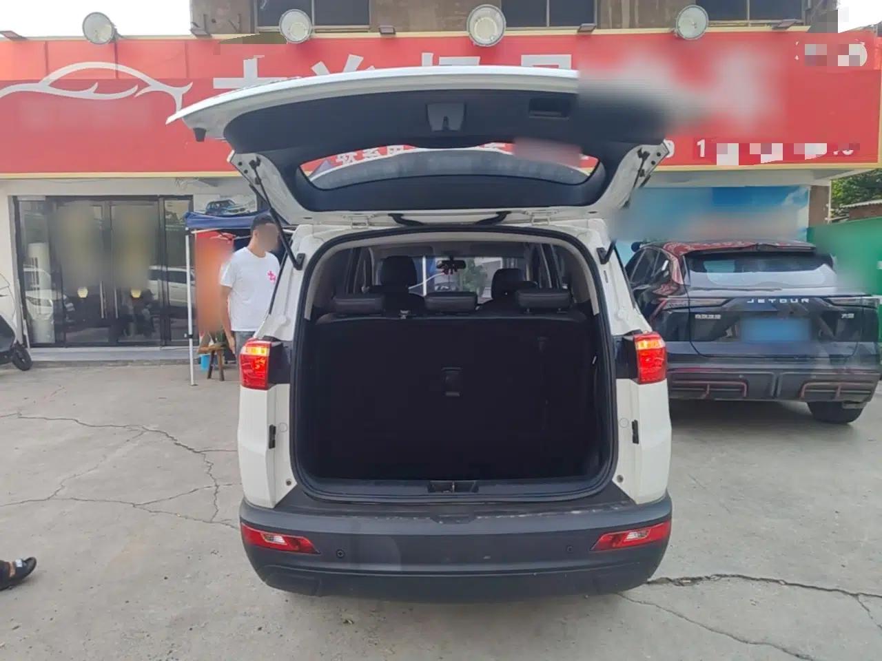 Wuling Hongguang S3 2019 Automatic Clutch Version 1.5L Manual Comfort Model China V Standard — миниатюра 22