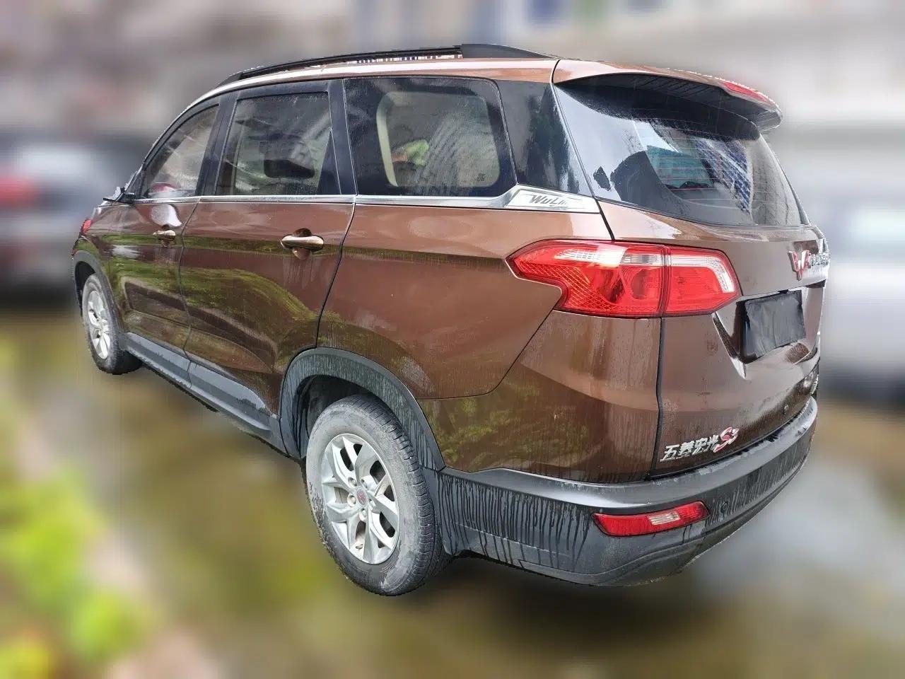 Wuling Hongguang S3 2019 1.5L Manual Comfort Model China VI Standard — миниатюра 4