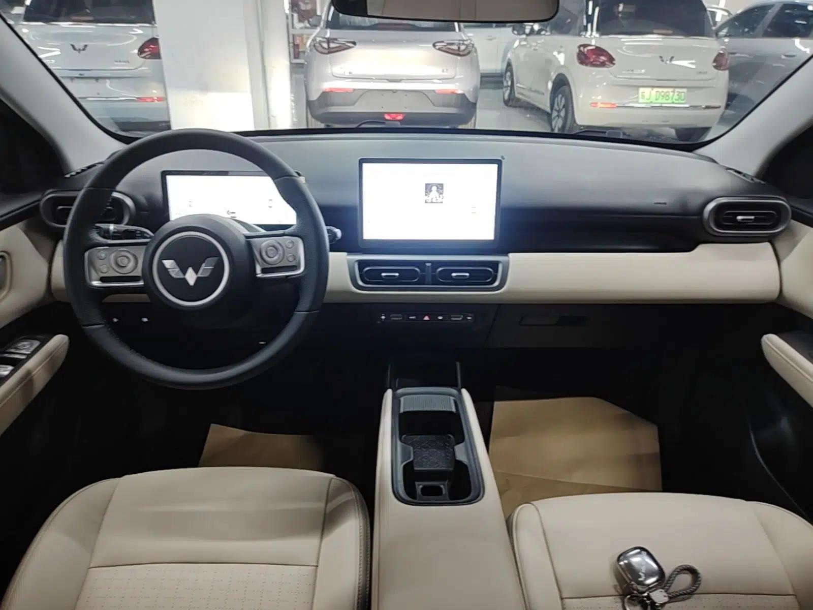 Wuling Bingo PLUS 2024 330 km Range Five-Seater Version — миниатюра 17