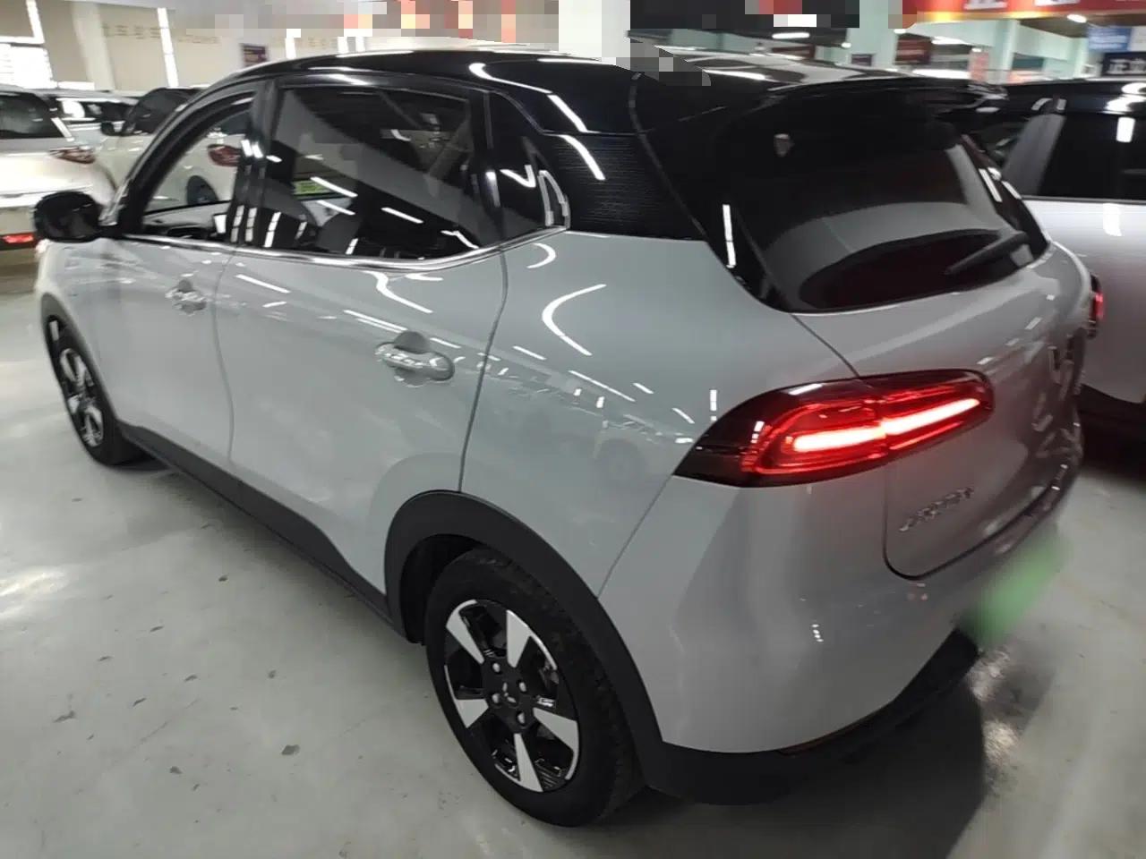 Wuling Bingo PLUS 2024 330 km Range Five-Seater Version — миниатюра 4