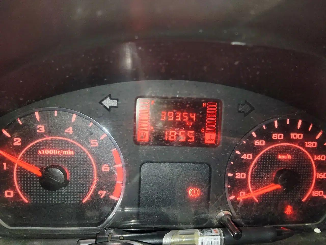 Wuling Rongguang S 2021 1.2L Base Model 7-Seater LSI — миниатюра 13