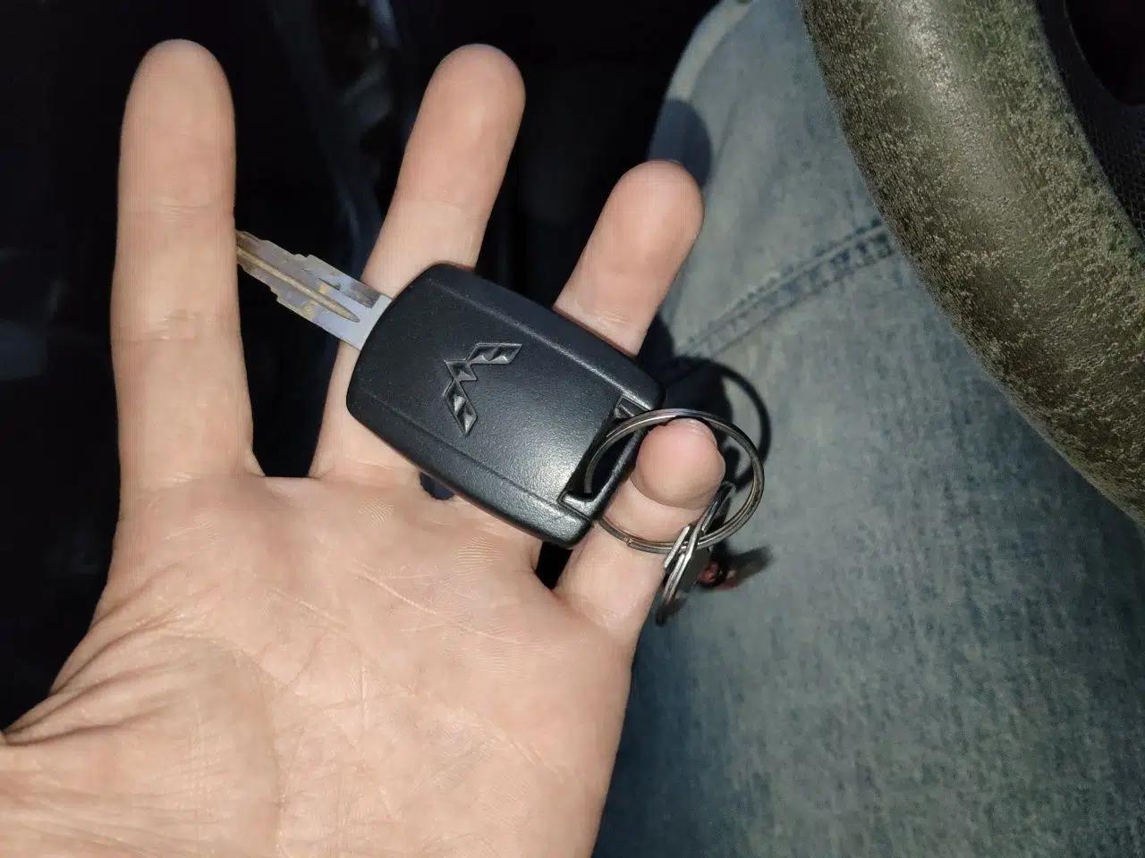 Wuling Rongguang S 2021 1.2L Base Model 7-Seater LSI — миниатюра 9