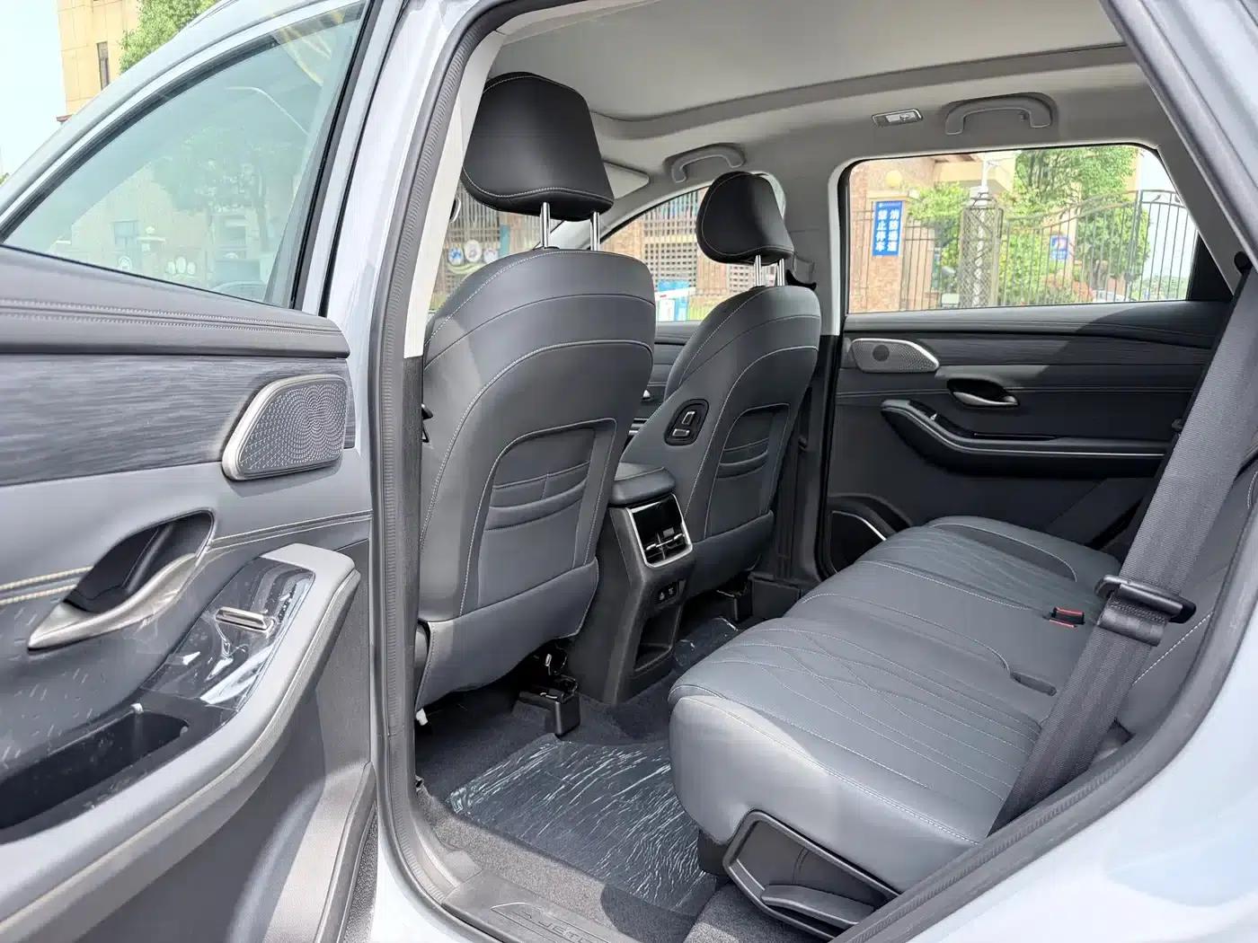 Jetour Mountain & Sea L9 2024 1.5TD 2DHT Pro 5-seater — миниатюра 7
