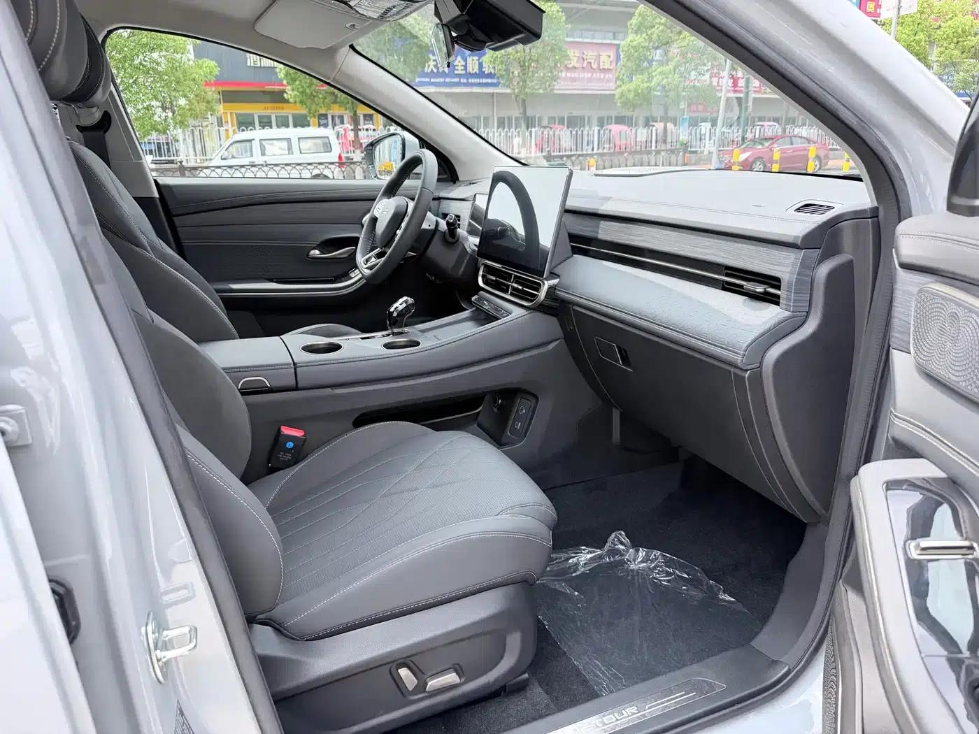 Jetour Mountain & Sea L9 2024 1.5TD 2DHT Pro 5-seater — миниатюра 9