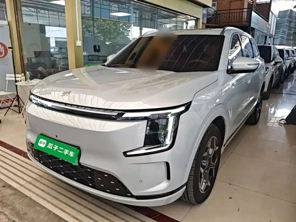 Jetour Mountain & Sea L7 PLUS 2026 Model 220km Flagship Edition 7-Seater — миниатюра 2