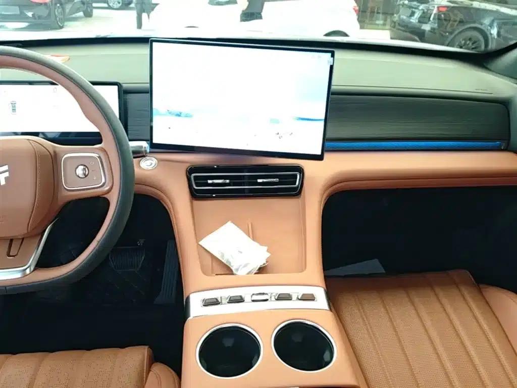 Jetour Mountain & Sea L7 PLUS 2026 Model 220km Flagship Edition 7-Seater — миниатюра 13
