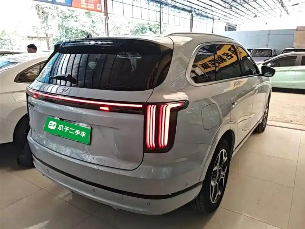 Jetour Mountain & Sea L7 PLUS 2026 Model 220km Flagship Edition 7-Seater — миниатюра 7