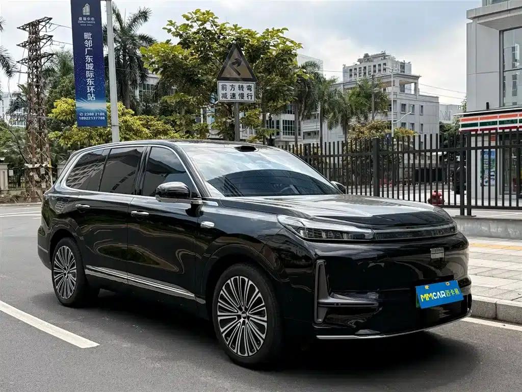 Galaxy M9 2025 210km/h AWD Navigator Edition — миниатюра 1