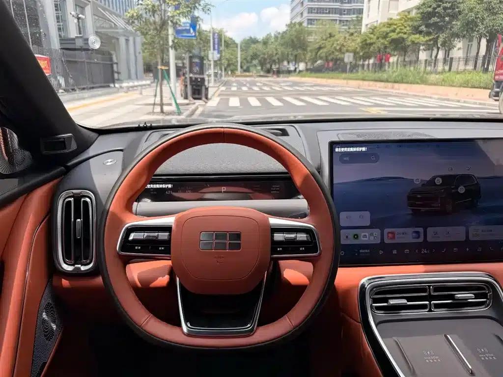 Galaxy M9 2025 210km/h AWD Navigator Edition — миниатюра 16