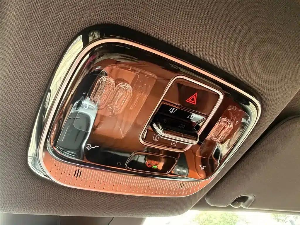 Galaxy M9 2025 210km/h AWD Navigator Edition — миниатюра 17