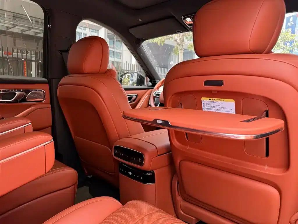 Galaxy M9 2025 210km/h AWD Navigator Edition — миниатюра 9