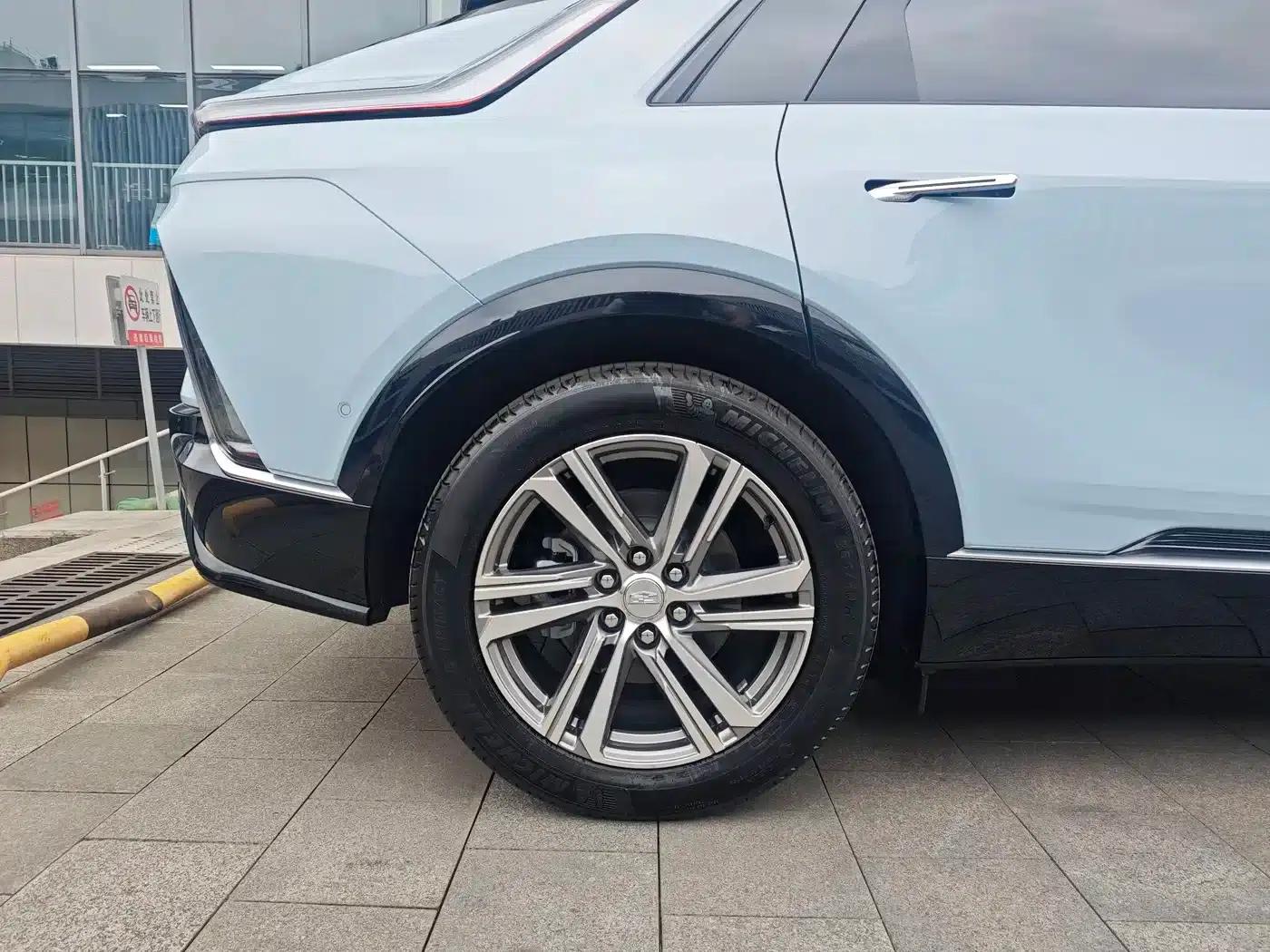 iQ Ruige 2024 Rear-Wheel Drive Standard Range Luxury Edition — миниатюра 17