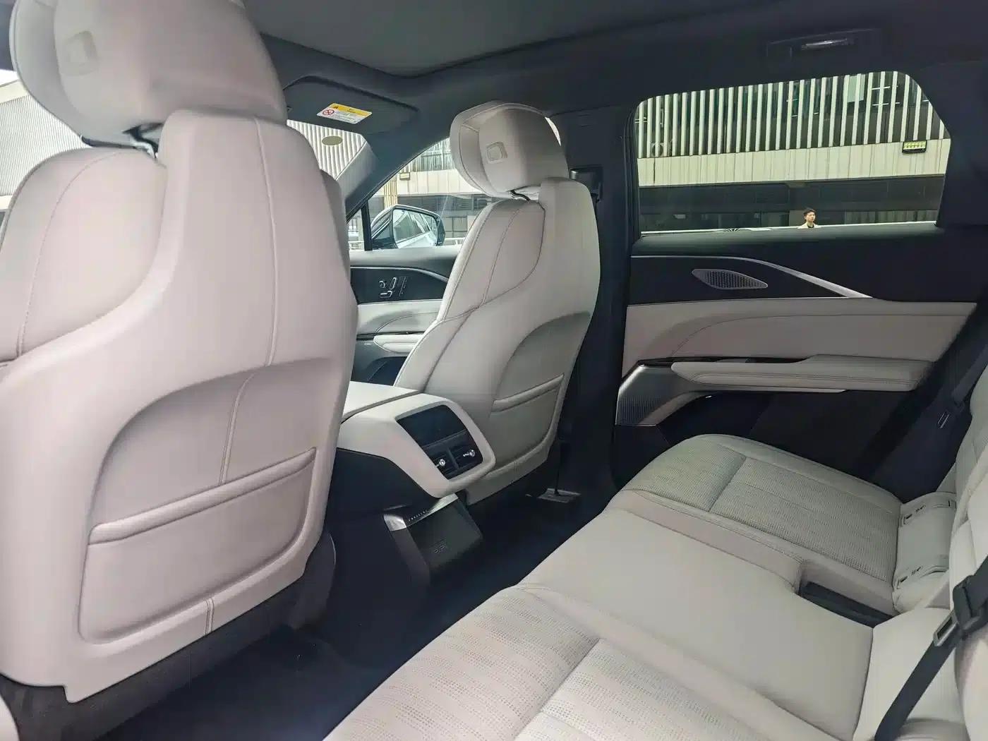 iQ Ruige 2024 Rear-Wheel Drive Standard Range Luxury Edition — миниатюра 19