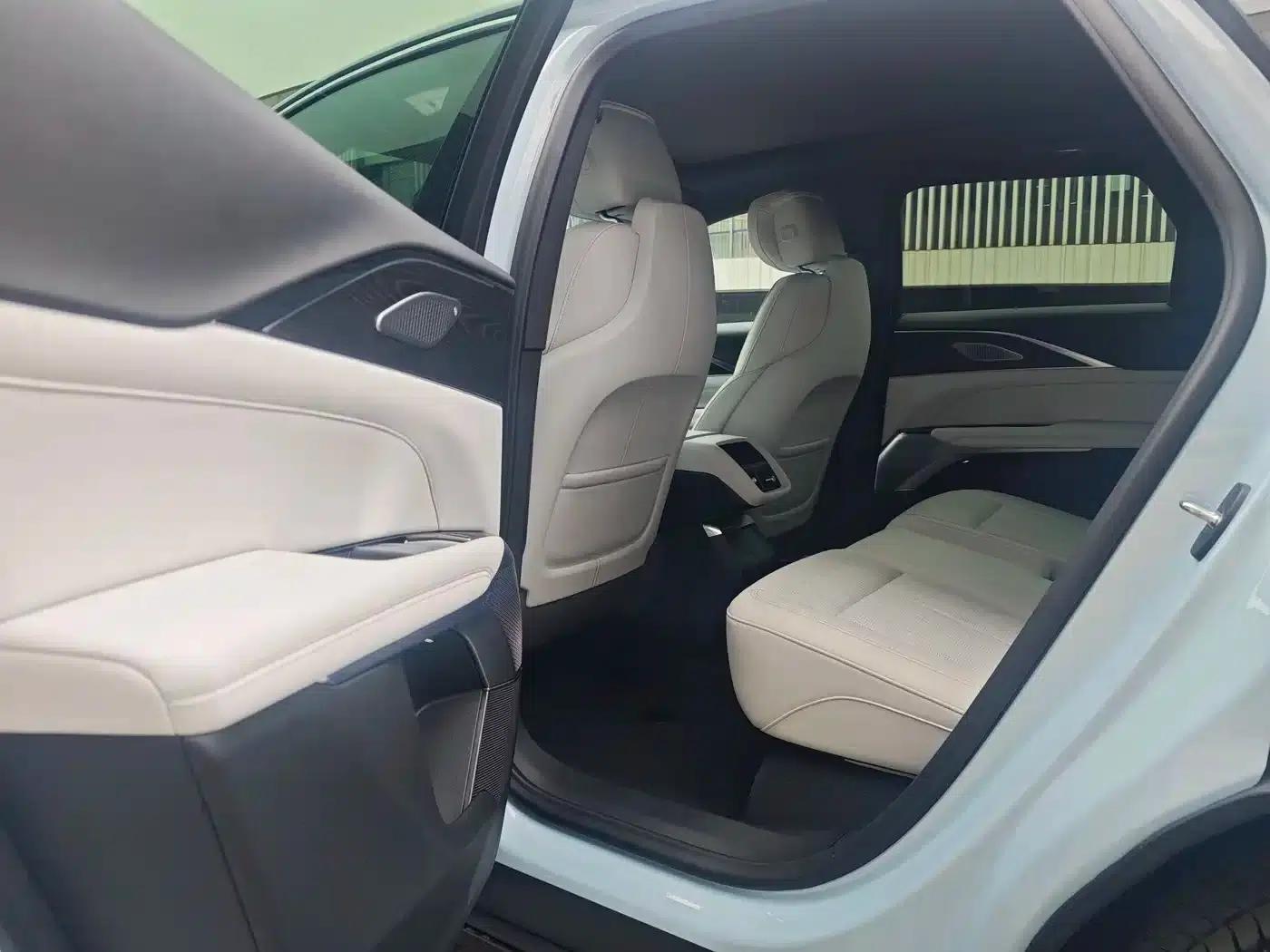 iQ Ruige 2024 Rear-Wheel Drive Standard Range Luxury Edition — миниатюра 22
