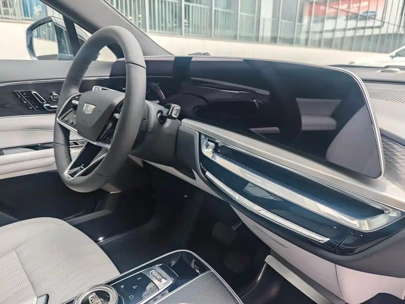 iQ Ruige 2024 Rear-Wheel Drive Standard Range Luxury Edition — миниатюра 24