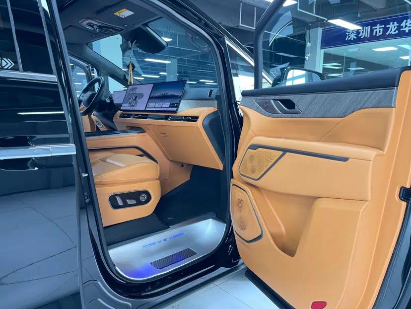 Wey Gaoshan 2025 Four-Wheel Drive Alpine 8 — миниатюра 12