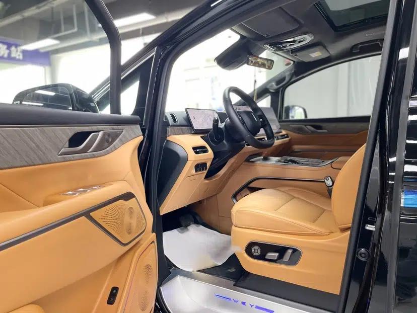 Wey Gaoshan 2025 Four-Wheel Drive Alpine 8 — миниатюра 21