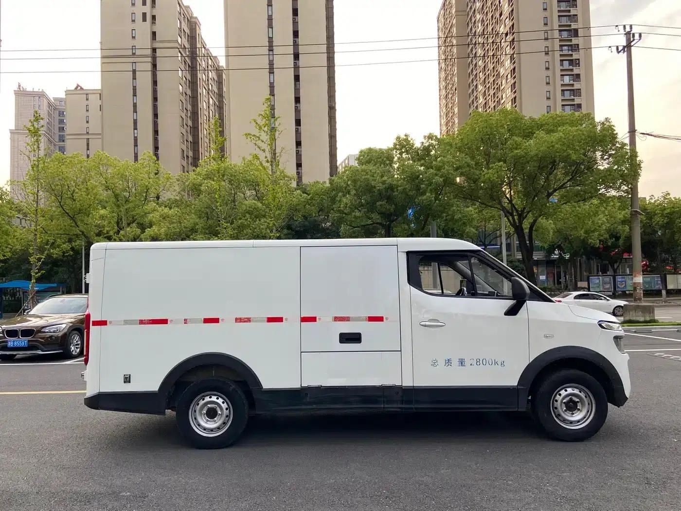 Dolphin EV 2021 Upgraded Smart Edition — миниатюра 4