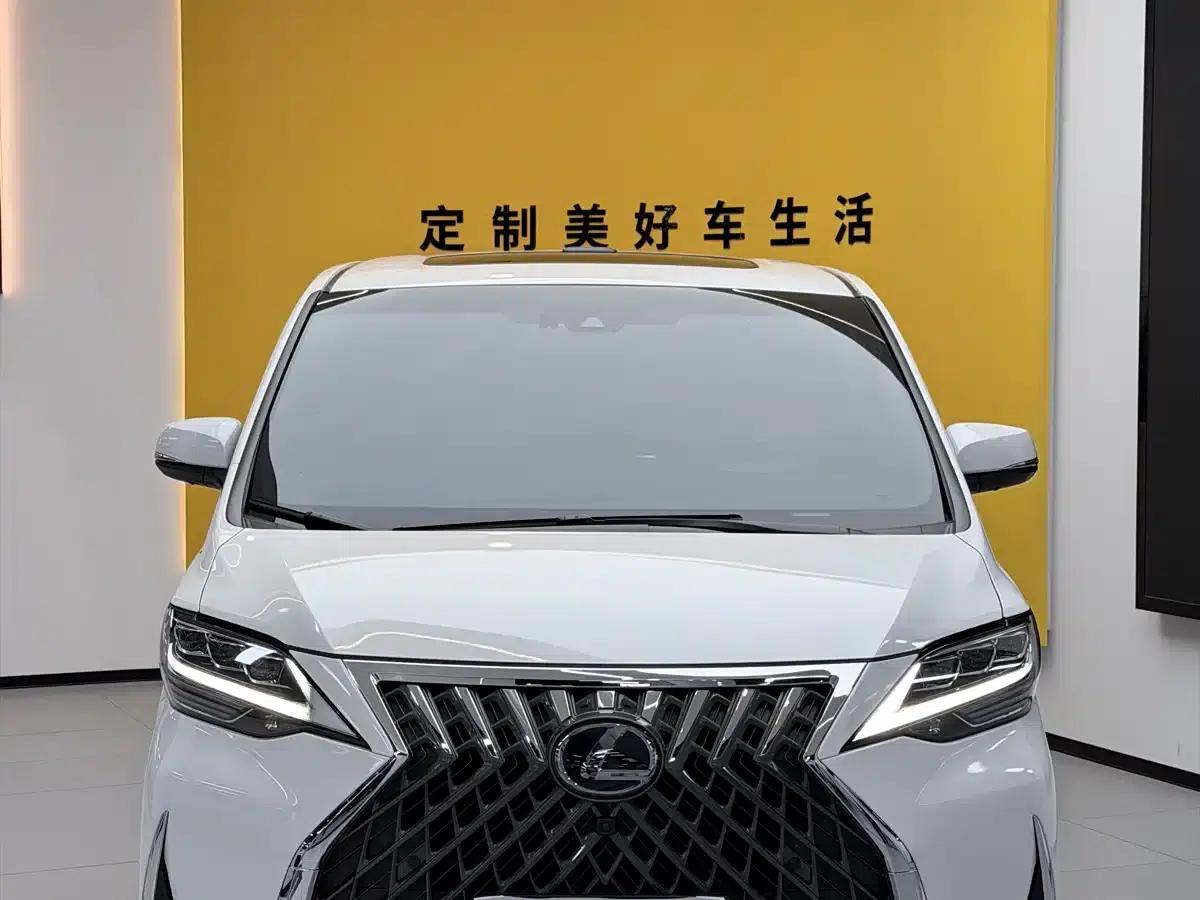 Lexus LM 2020 300h Four-Seat Executive Edition — миниатюра 2