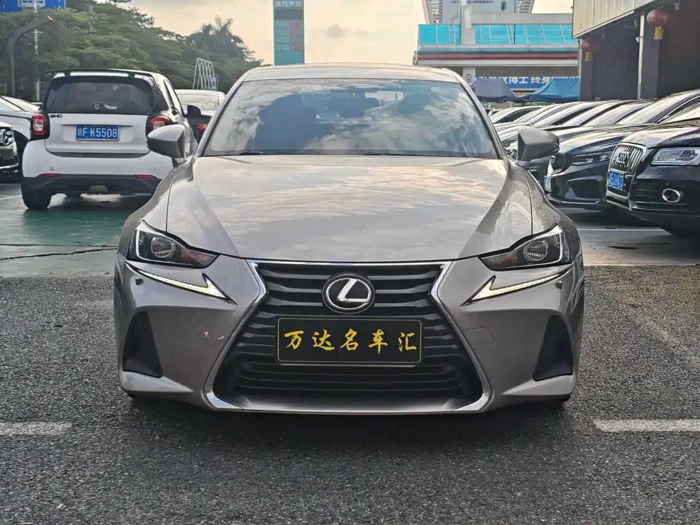 Lexus IS 2017 300 Leading Edition — миниатюра 2