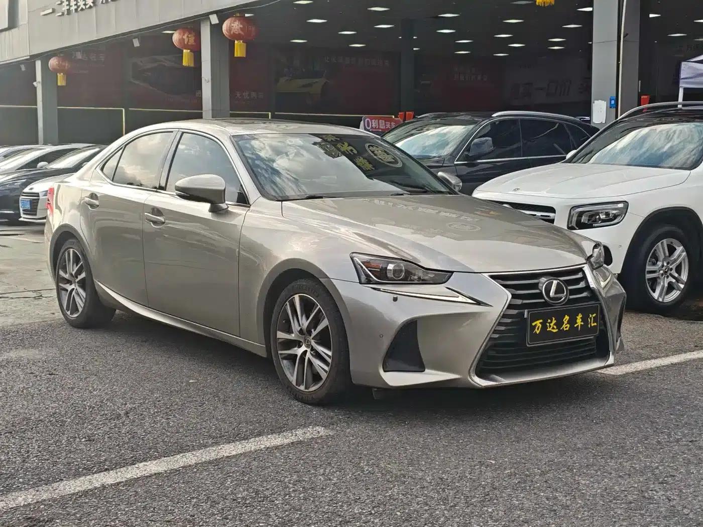 Lexus IS 2017 300 Leading Edition — миниатюра 3