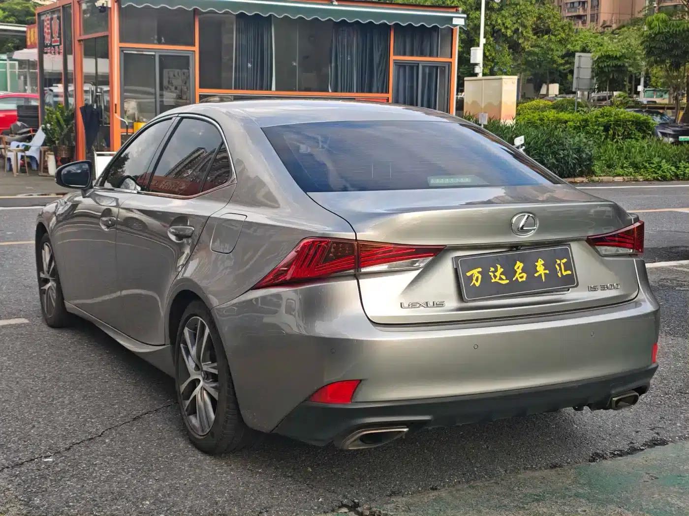 Lexus IS 2017 300 Leading Edition — миниатюра 6