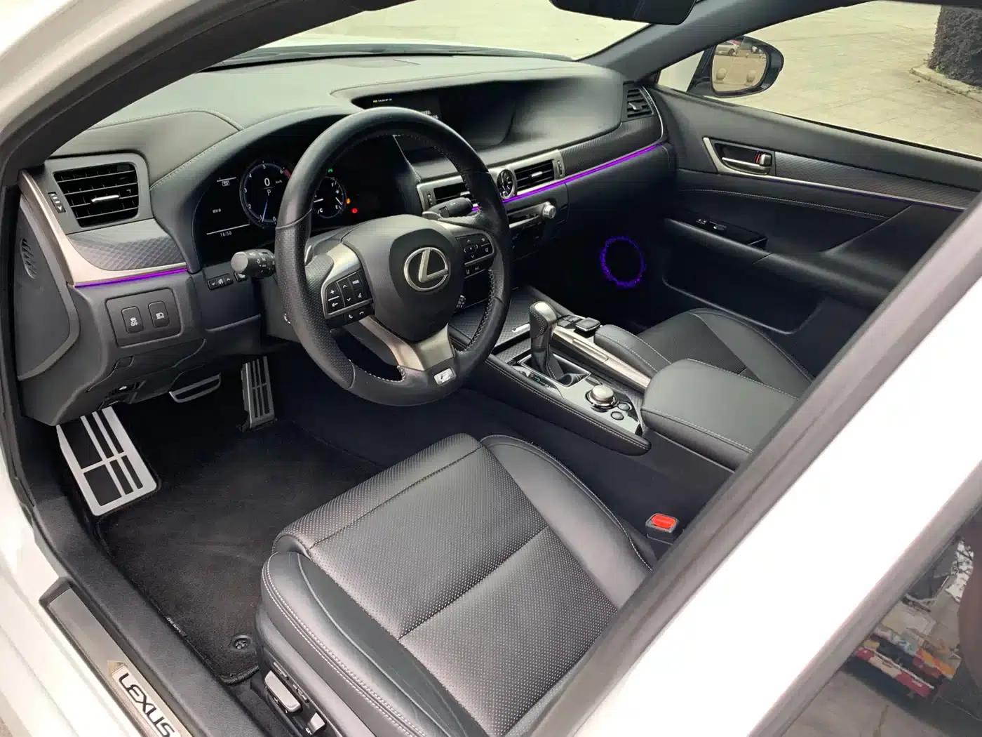 2017 Lexus GS 300 F SPORT — миниатюра 3
