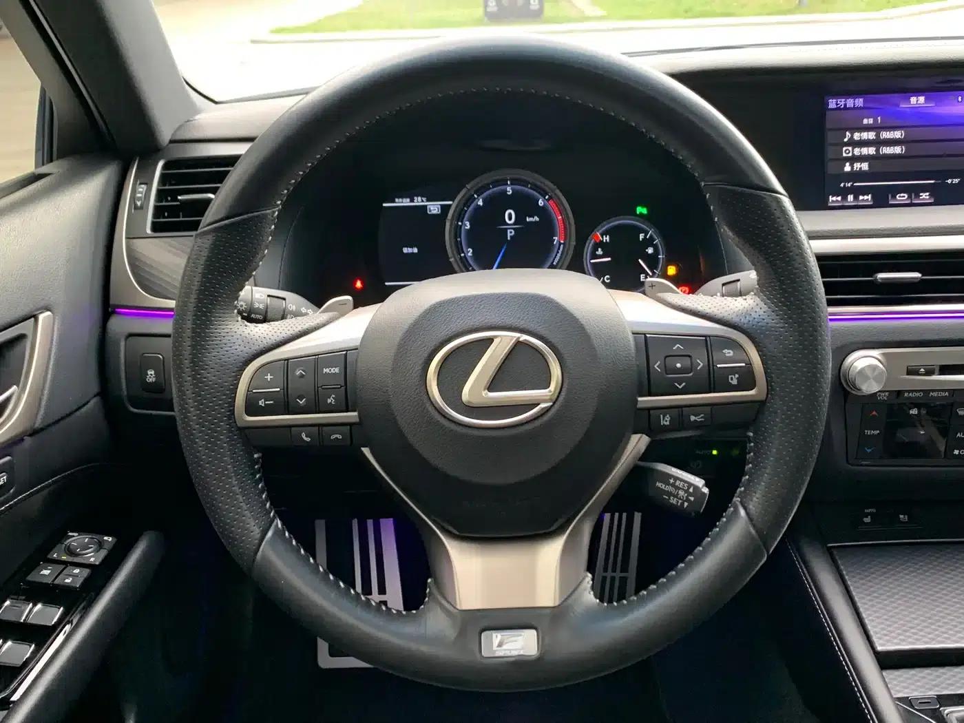 2017 Lexus GS 300 F SPORT — миниатюра 7