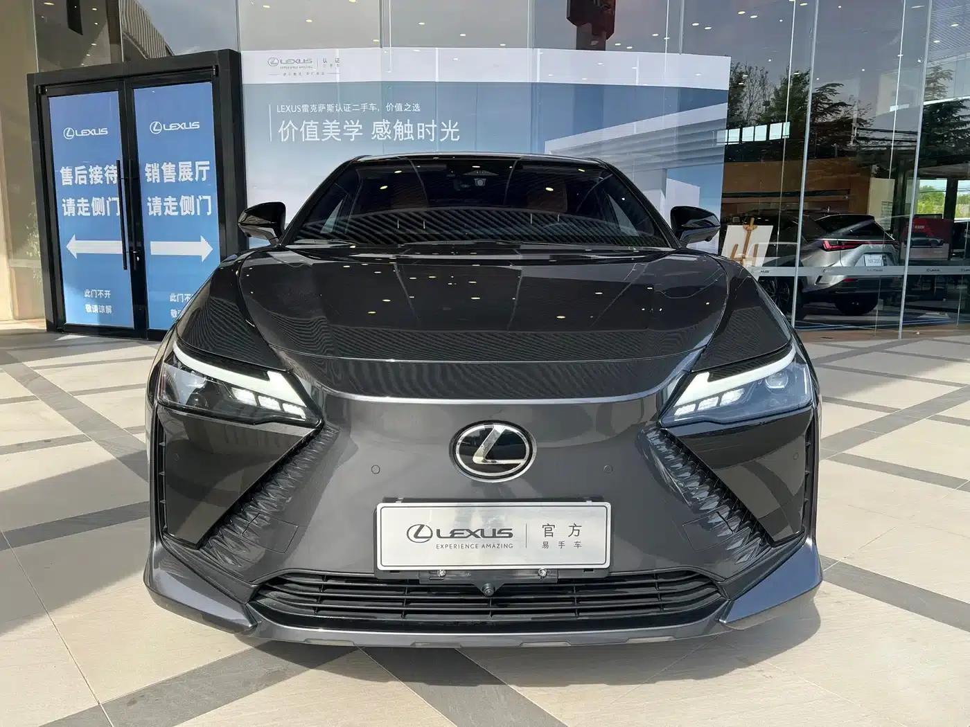 Lexus RZ 2023 450e AWD Luxury Edition — миниатюра 2