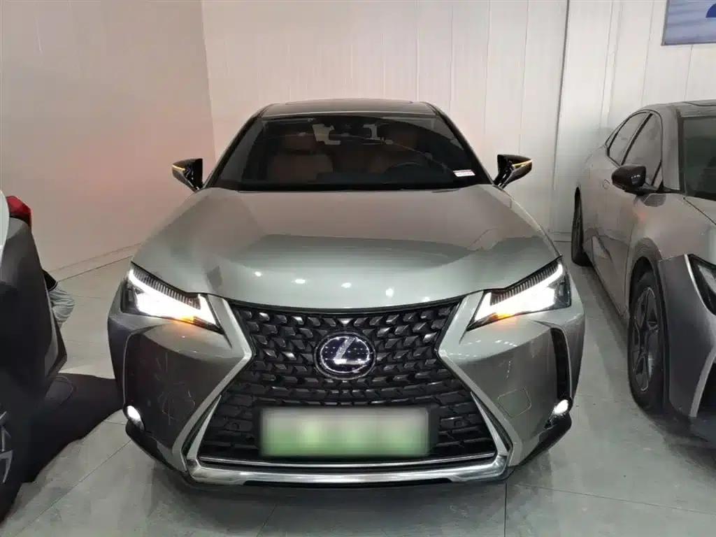 Lexus UX PHEV 2020 300e Pure Enjoyment Edition — миниатюра 3