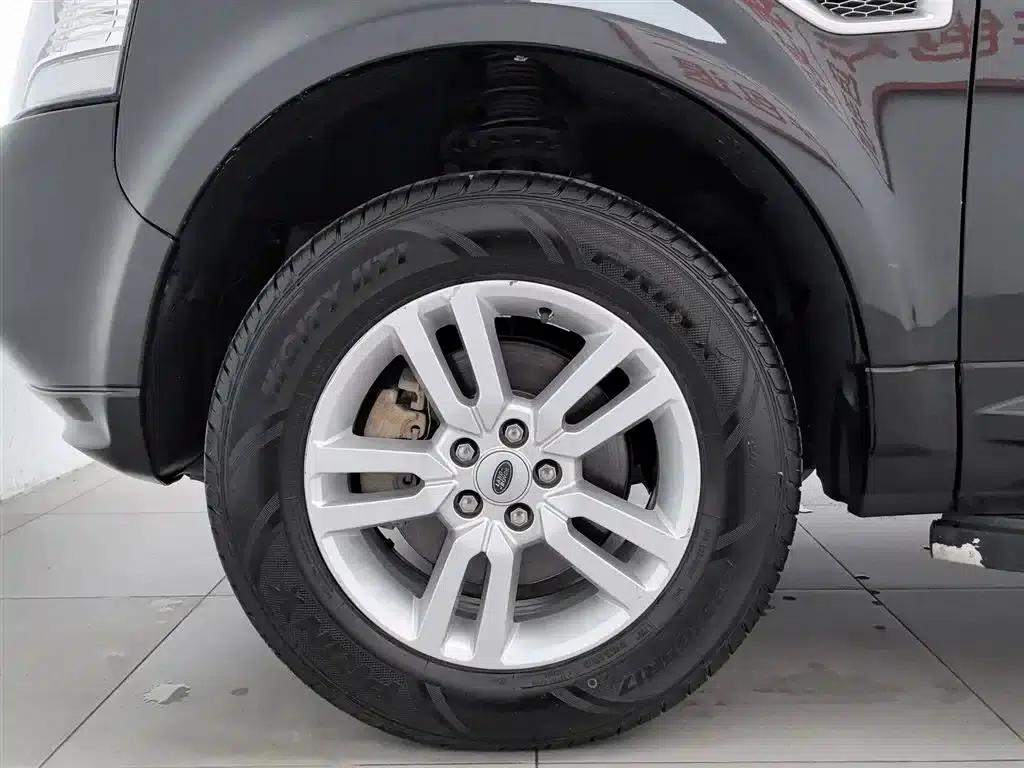 Freelander 2 2013 2.0T Si4 SE Petrol Version — миниатюра 17