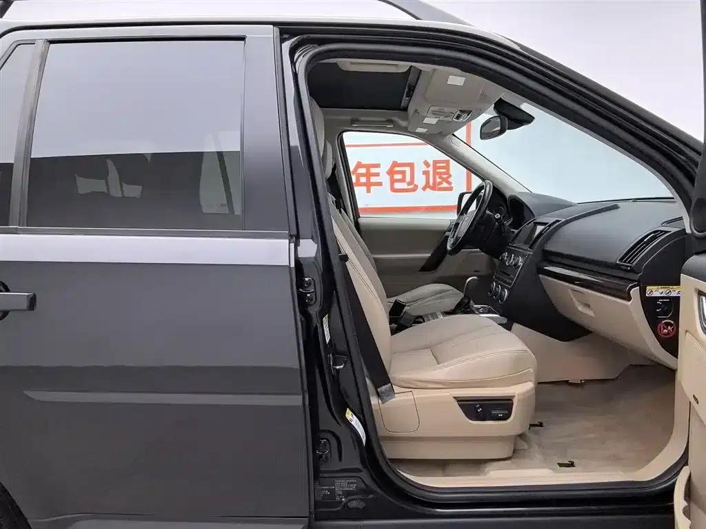 Freelander 2 2013 2.0T Si4 SE Petrol Version — миниатюра 23