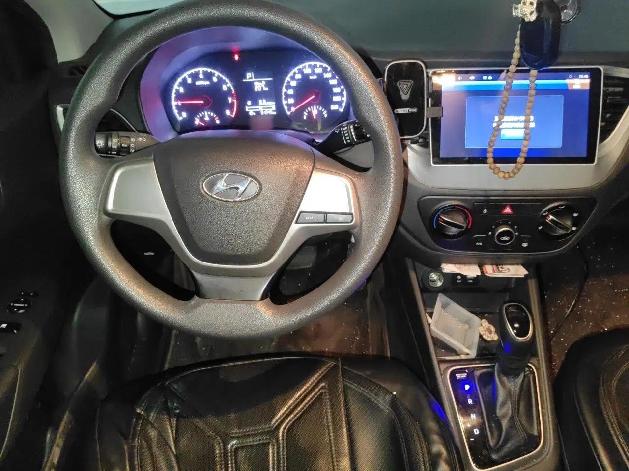 Hyundai Verna RV 2017 1.4L Automatic Cool Edition GLS China V Emission Standard — миниатюра 11