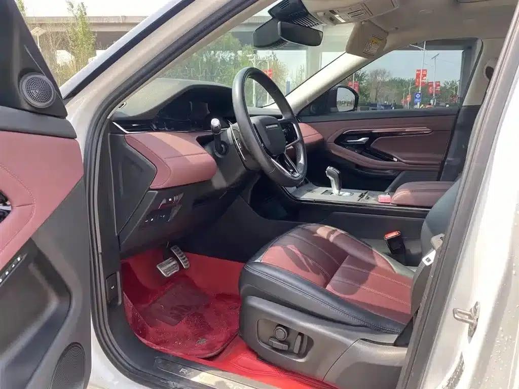 Range Rover Evoque PHEV 2021 Model P300e Luxury Edition — миниатюра 4