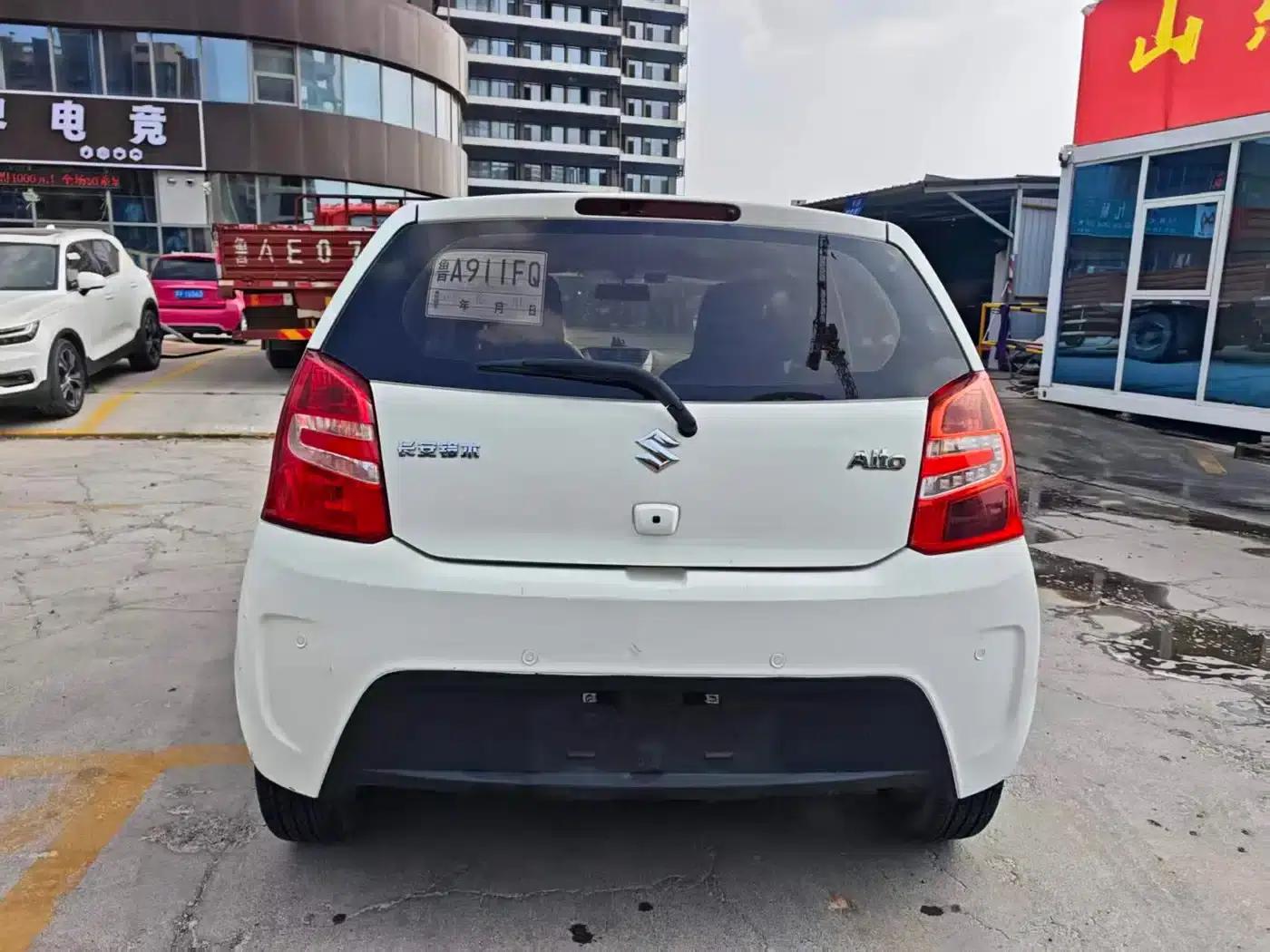 Alto 2016 1.0L Automatic Luxury Dynamic Edition — миниатюра 4