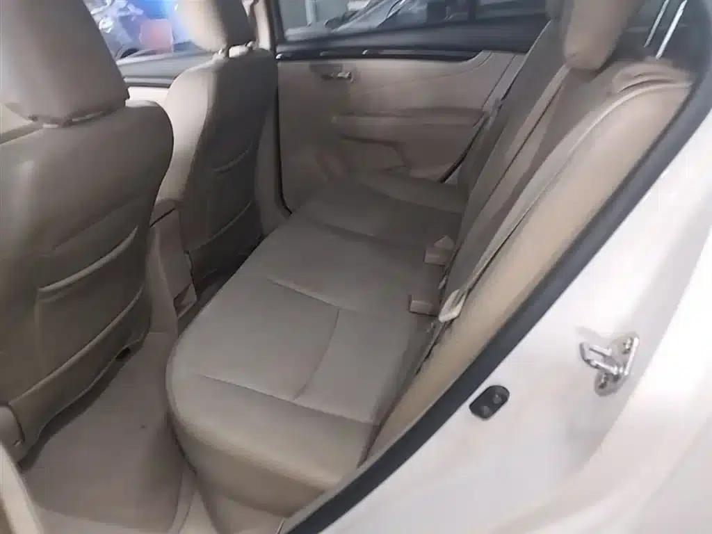 Ciaz 2015 1.6L Manual Comfort Edition — миниатюра 17