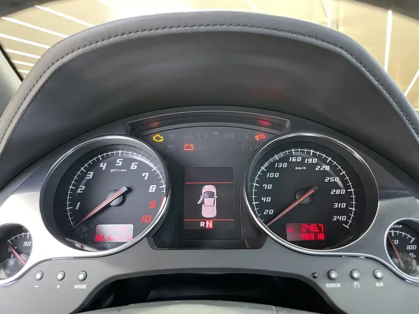 2011 Gallardo LP 560-4 Bicolore — миниатюра 12