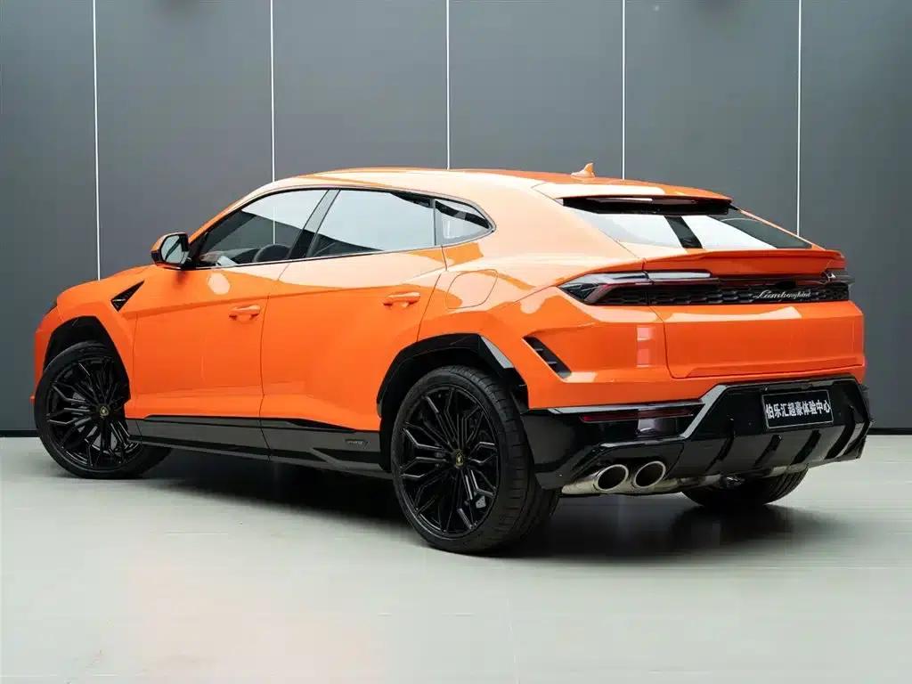 2025 Urus SE 4.0T Standard Edition — миниатюра 5