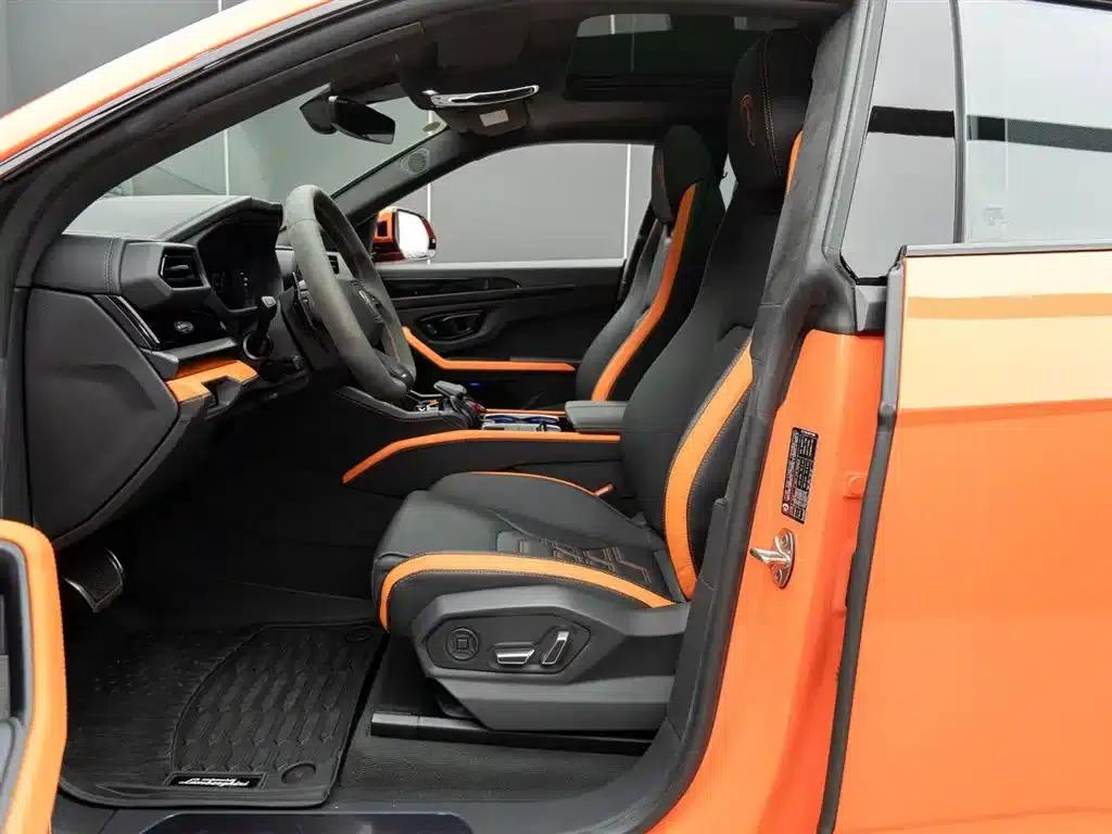 2025 Urus SE 4.0T Standard Edition — миниатюра 10