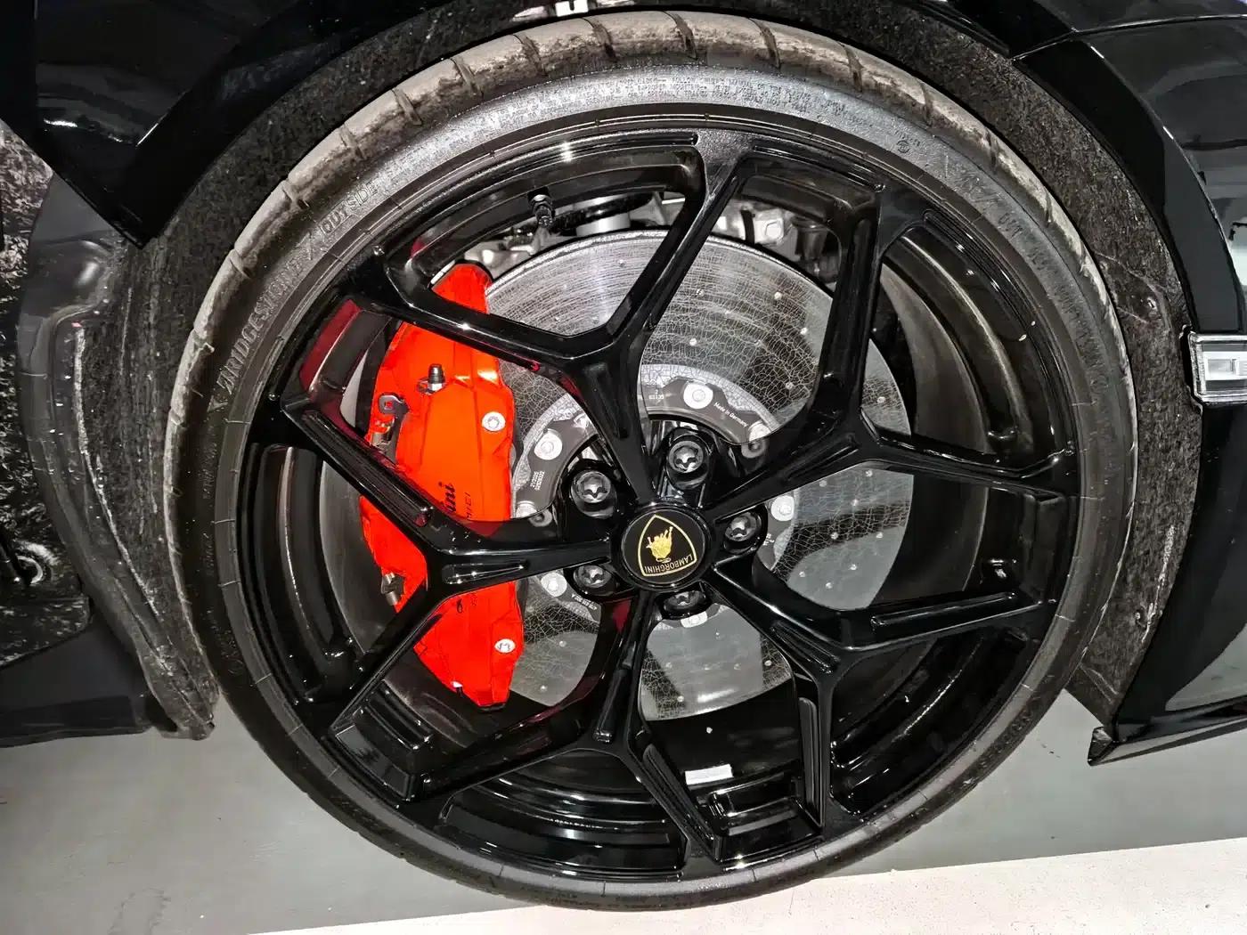 Revuelto 2023 6.5L PHEV Standard Edition — миниатюра 11