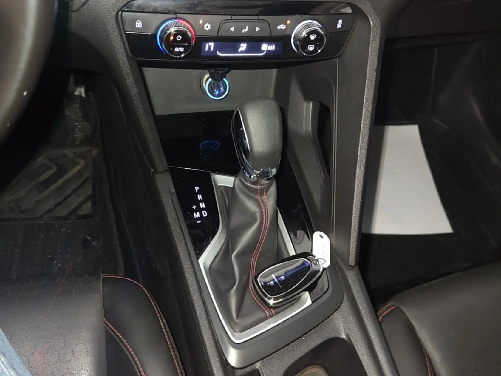 Chevrolet Orlando 2018 Redline 530T Automatic Enjoyment Edition (5+2 Model) – China V Standard — миниатюра 17