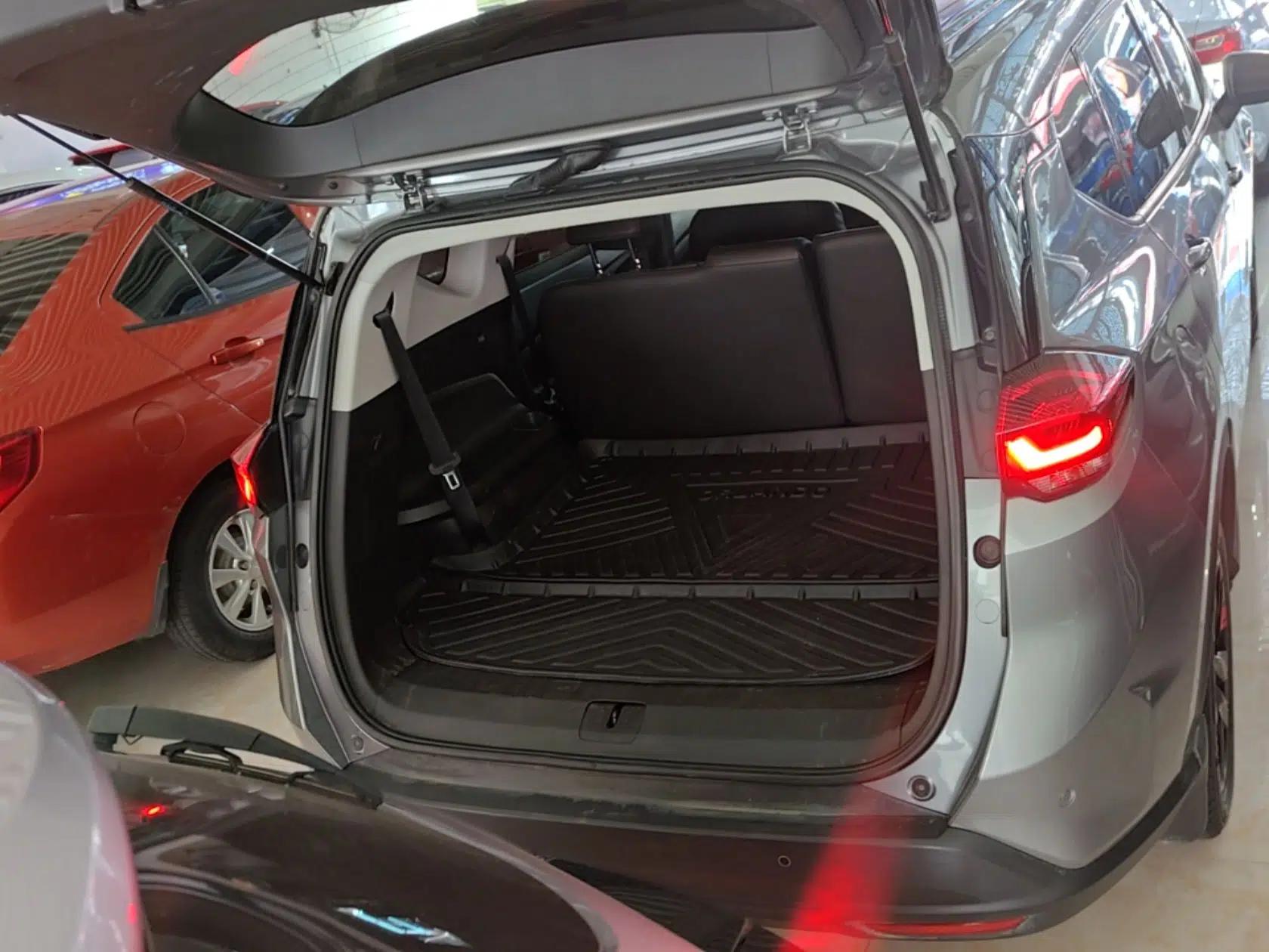 Chevrolet Orlando 2018 Redline 530T Automatic Enjoyment Edition (5+2 Model) – China V Standard — миниатюра 22