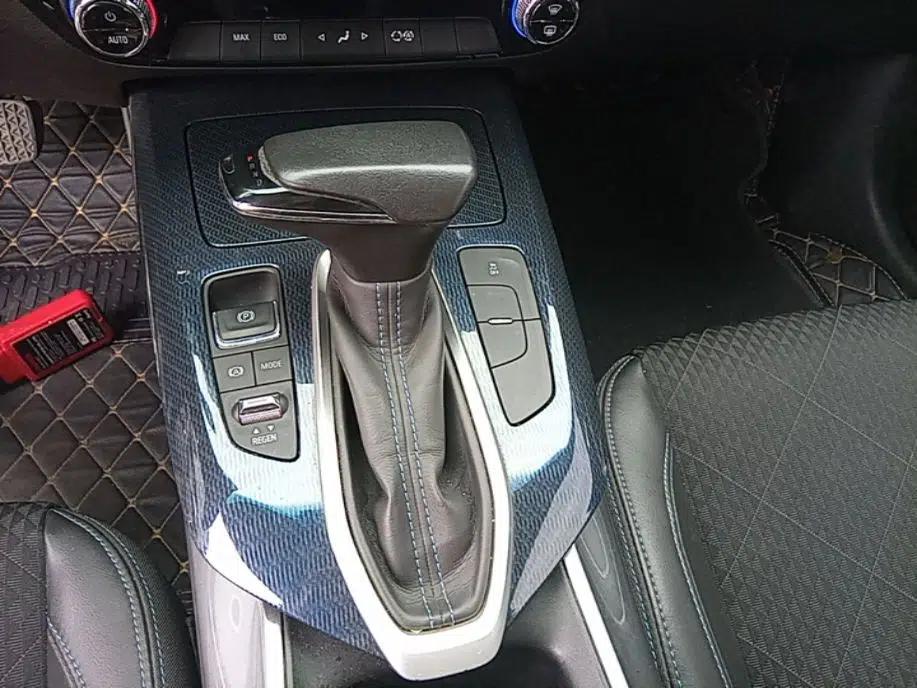 Chevrolet Menlo 2020 Starry Edition — миниатюра 17