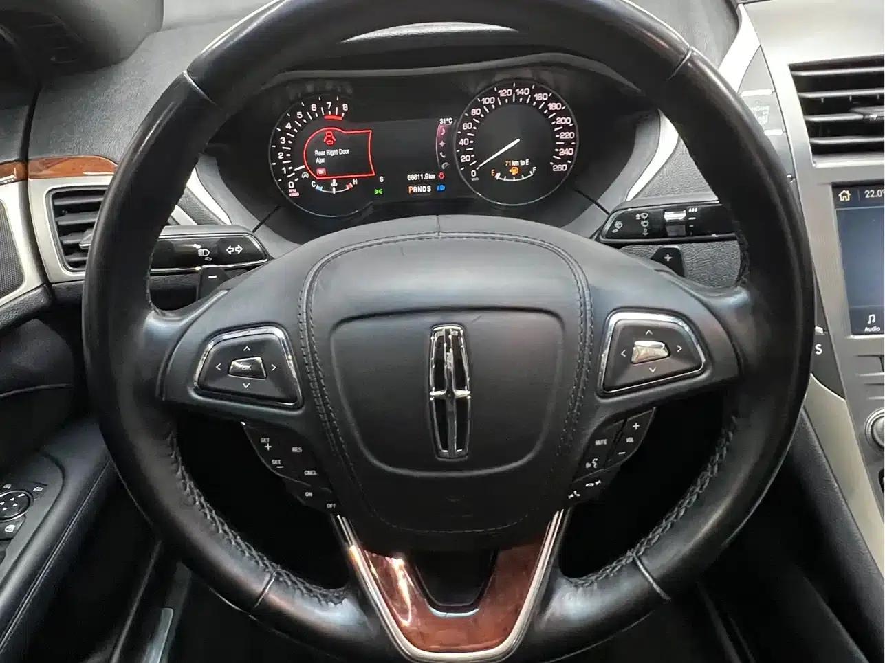 Lincoln MKZ 2019 2.0T Premium Edition (National V Emission Standard) — миниатюра 13