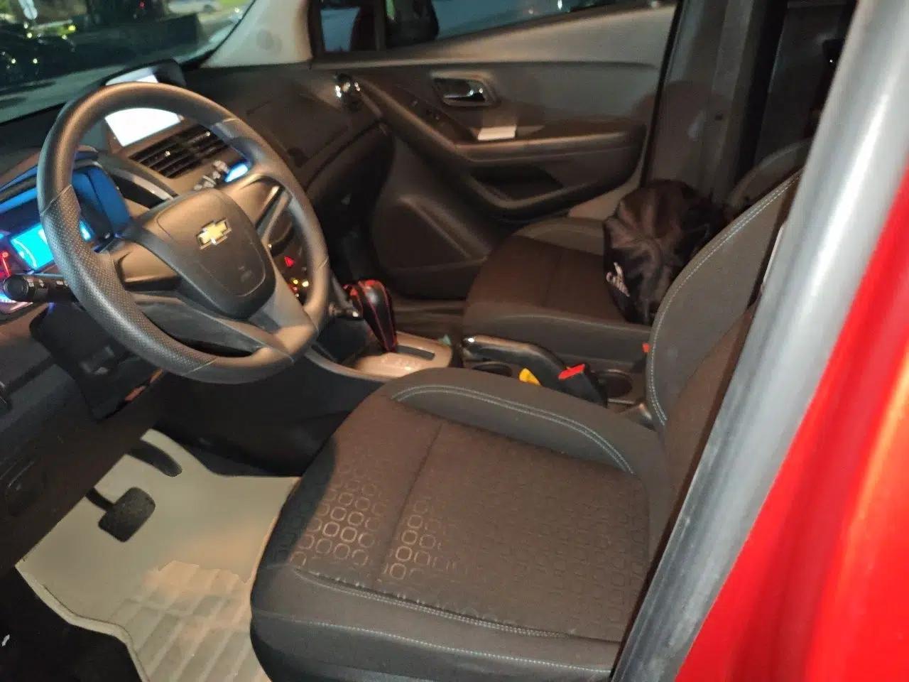 Chevrolet Trax 2016 1.4T Automatic Two-Wheel Drive Comfort Version with Sunroof — миниатюра 16