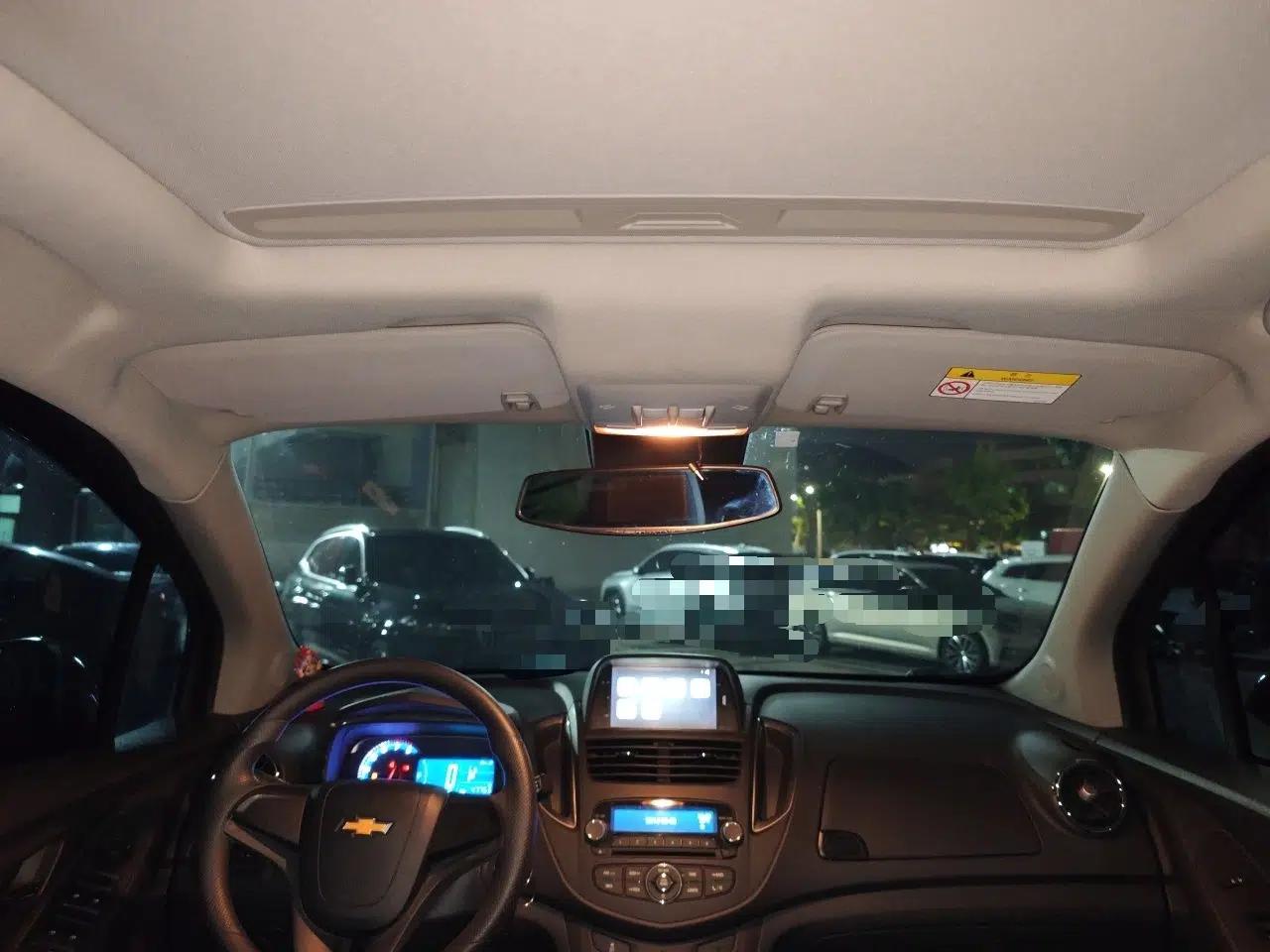 Chevrolet Trax 2016 1.4T Automatic Two-Wheel Drive Comfort Version with Sunroof — миниатюра 19