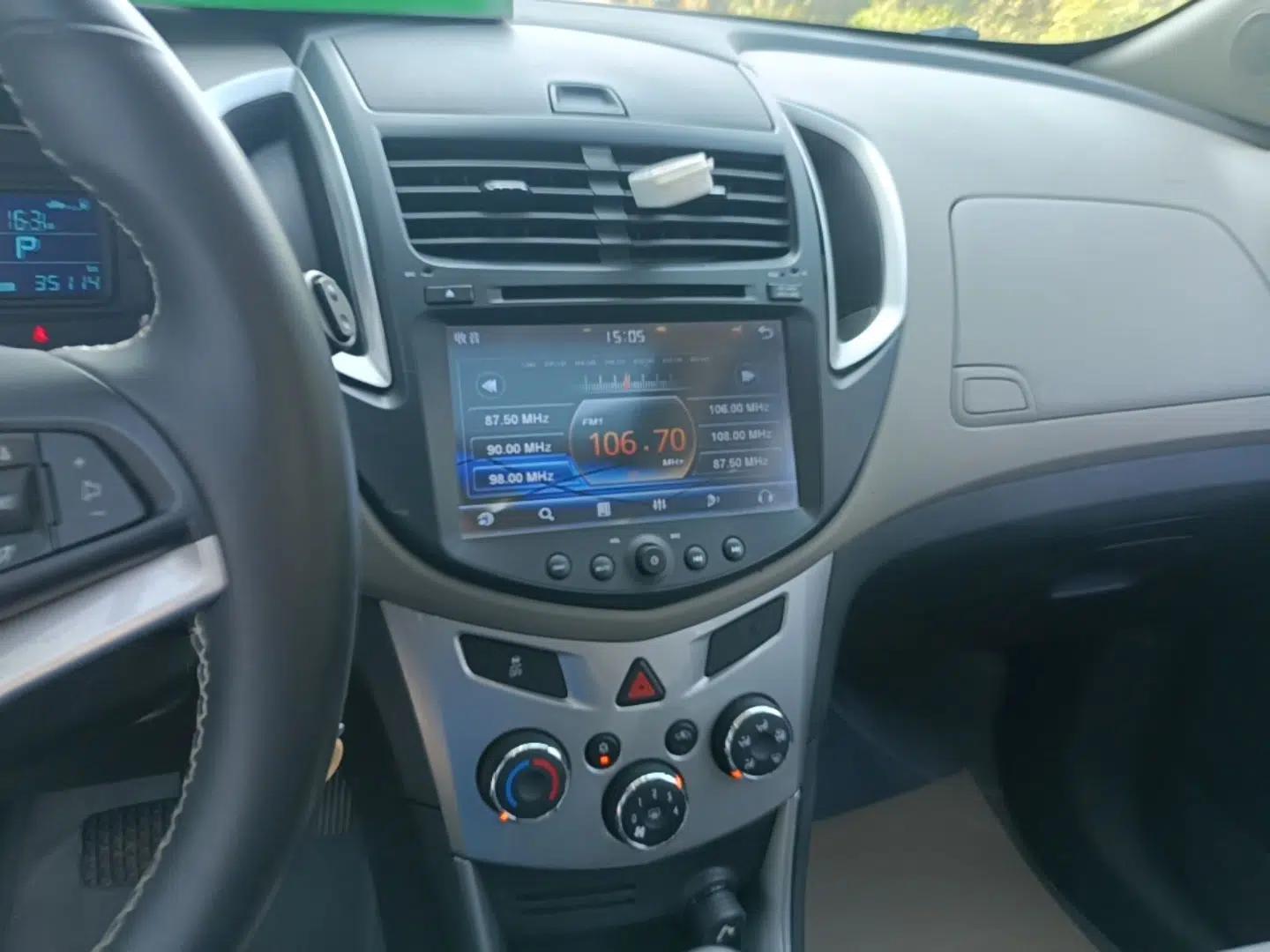Chevrolet Trax 2014 1.4T Automatic Two-Wheel Drive Luxury Model — миниатюра 16