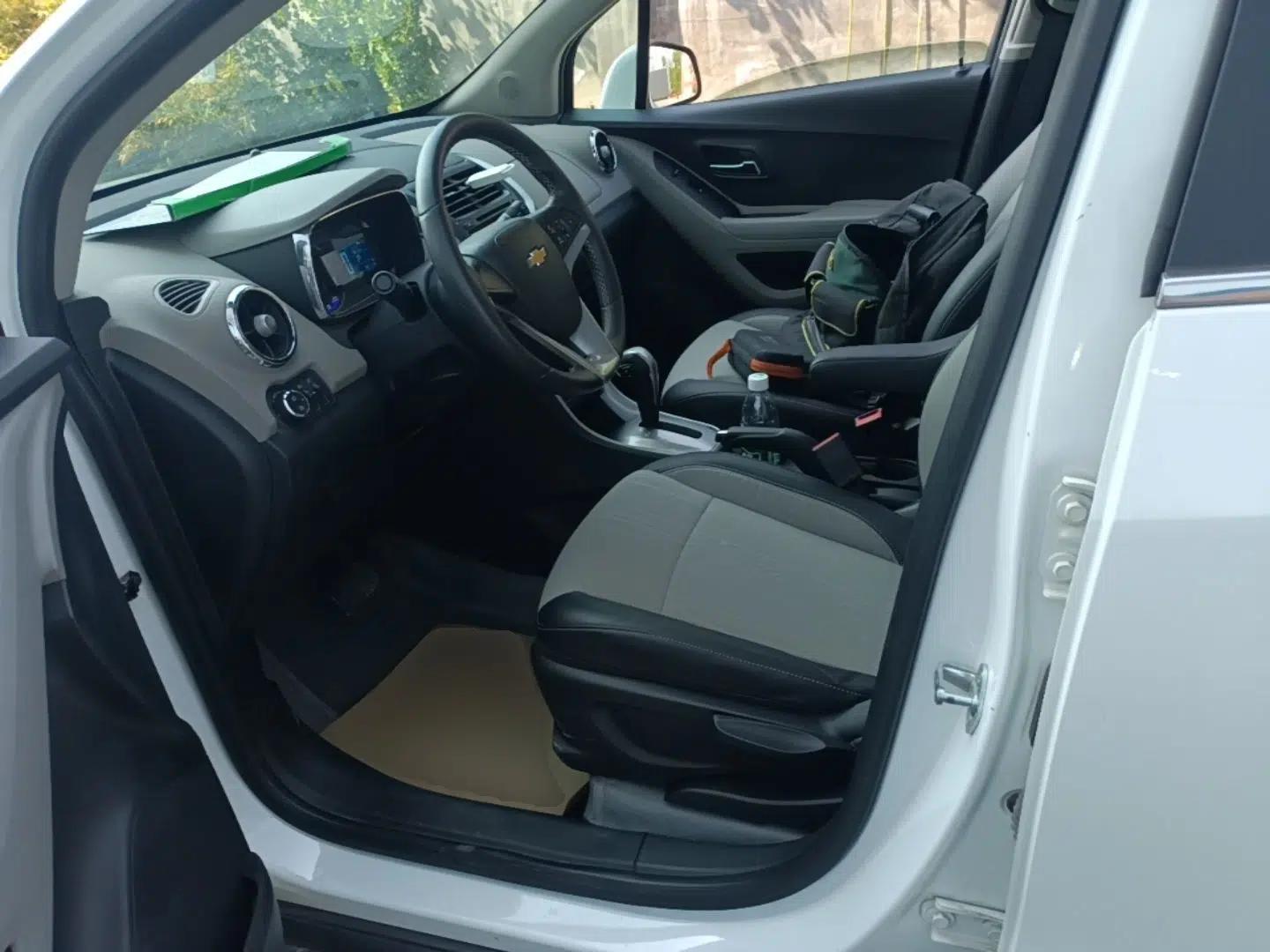 Chevrolet Trax 2014 1.4T Automatic Two-Wheel Drive Luxury Model — миниатюра 18