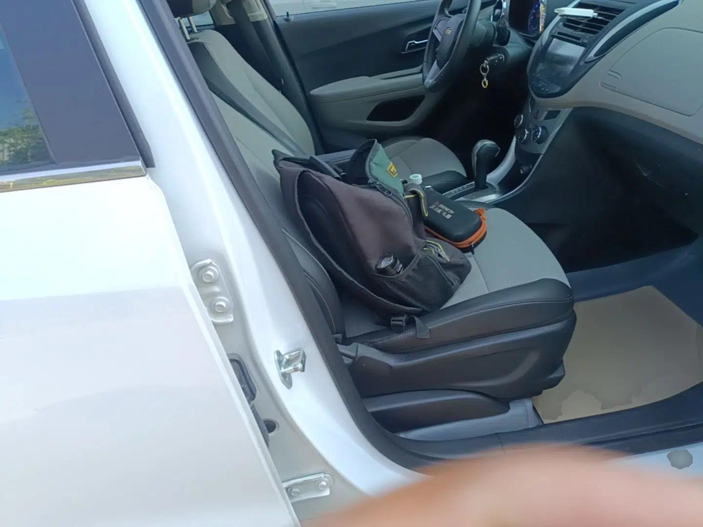 Chevrolet Trax 2014 1.4T Automatic Two-Wheel Drive Luxury Model — миниатюра 23